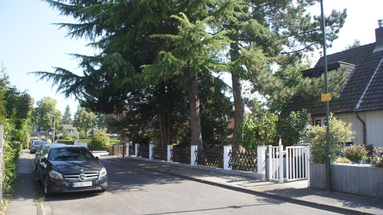 Bungalow An Der Tanne Mit Ueberdachter Terrasse Дюссельдорф Экстерьер фото