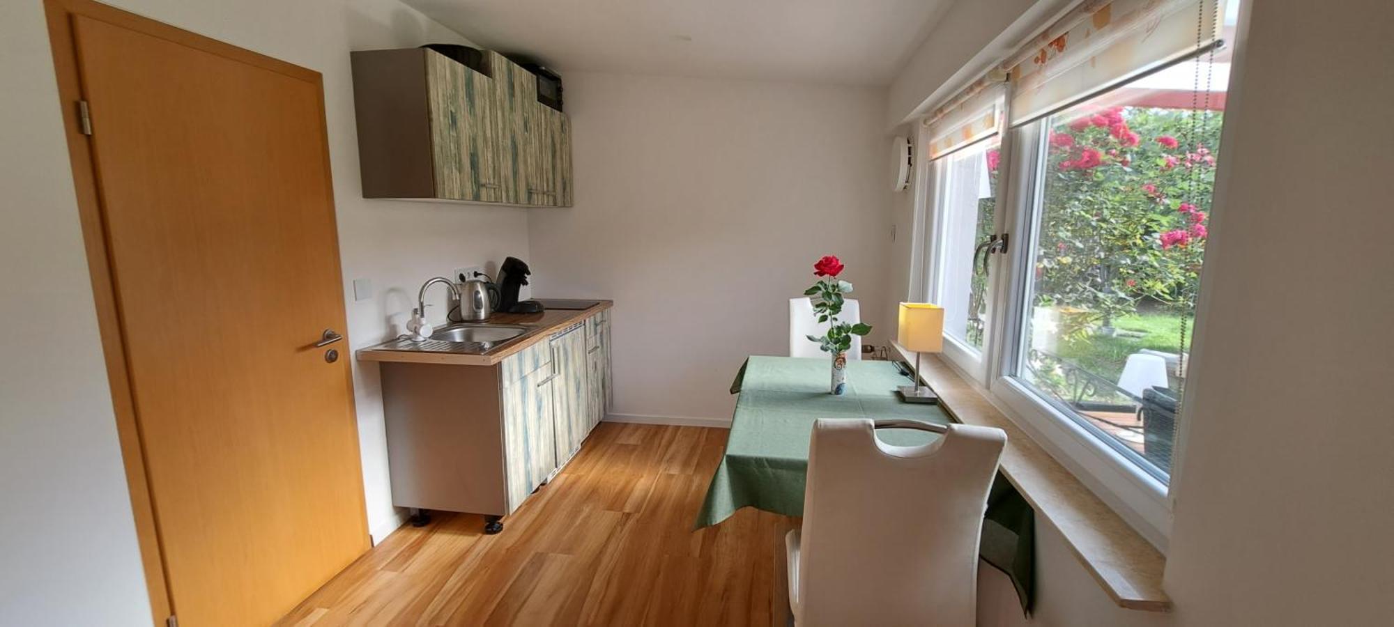 Bungalow An Der Tanne Mit Ueberdachter Terrasse Дюссельдорф Экстерьер фото